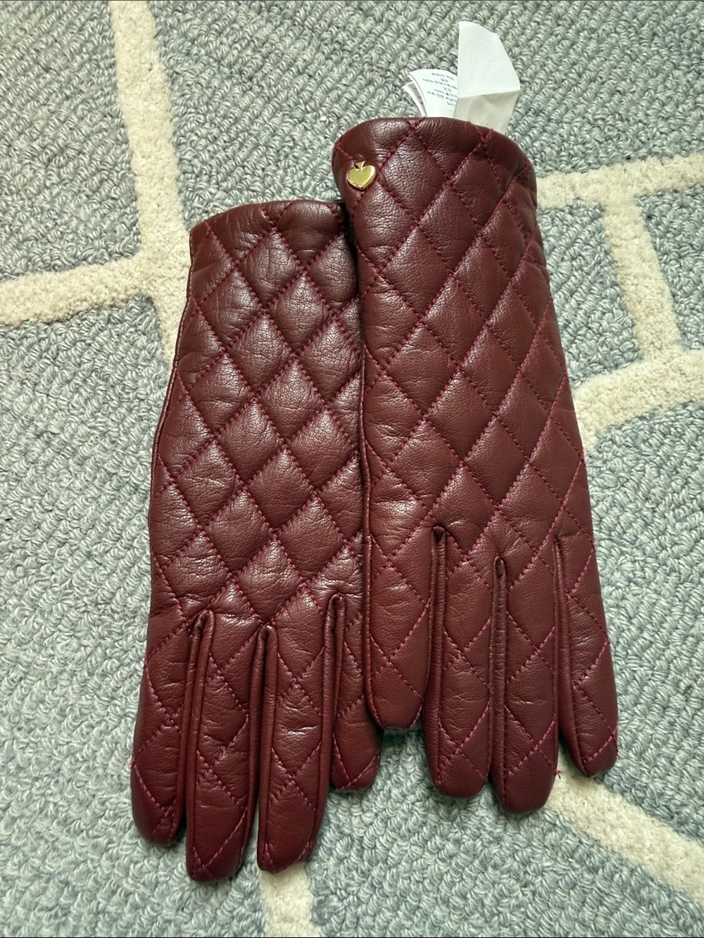 Kate Spade Burgundy Quilted Goat Leather Gloves Heart Charm Medium